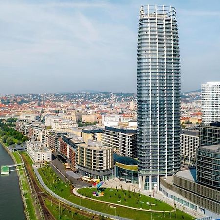 The First Skyscraper In Slovakia Apartment Bratislava Ngoại thất bức ảnh