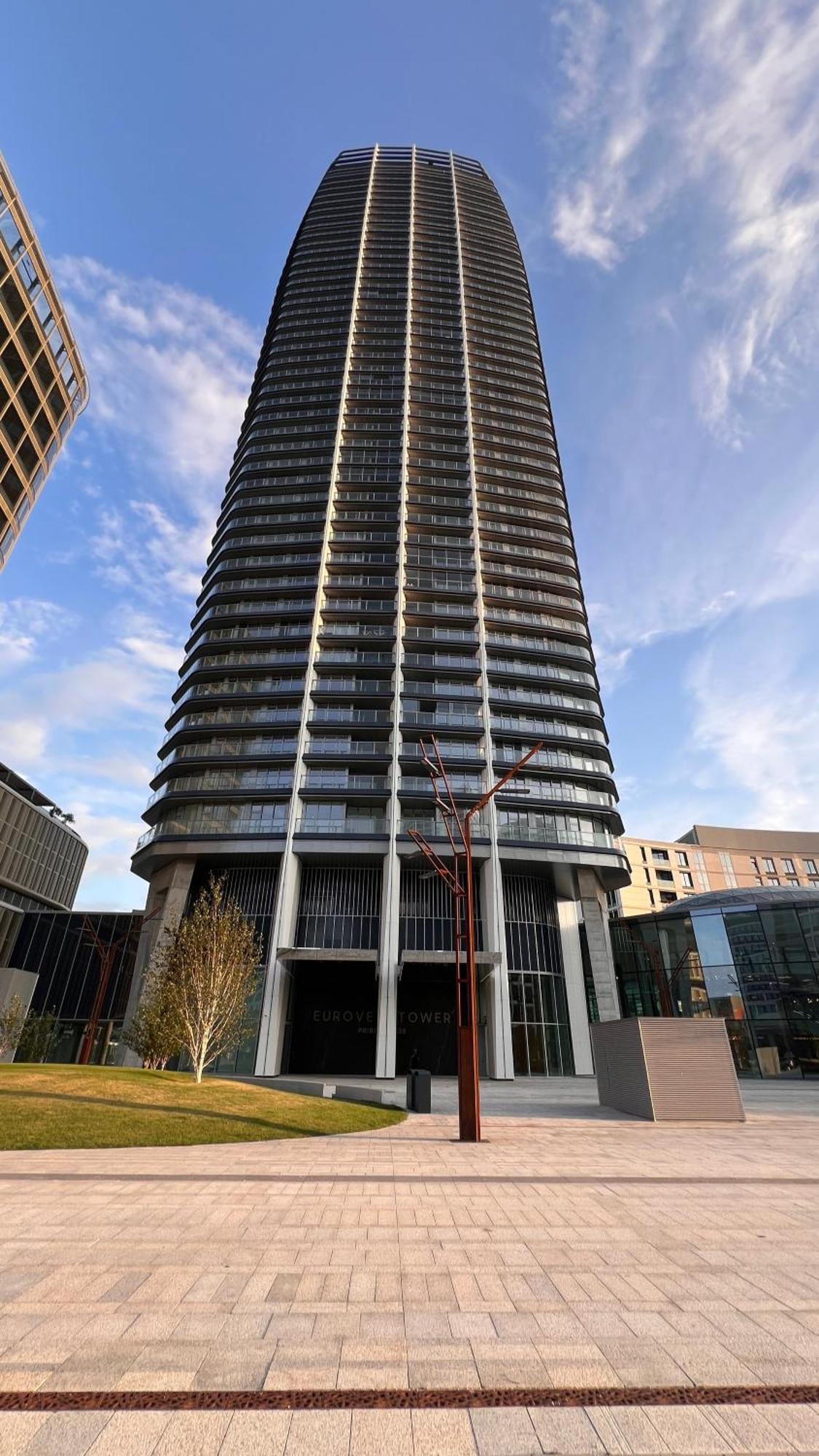 The First Skyscraper In Slovakia Apartment Bratislava Ngoại thất bức ảnh