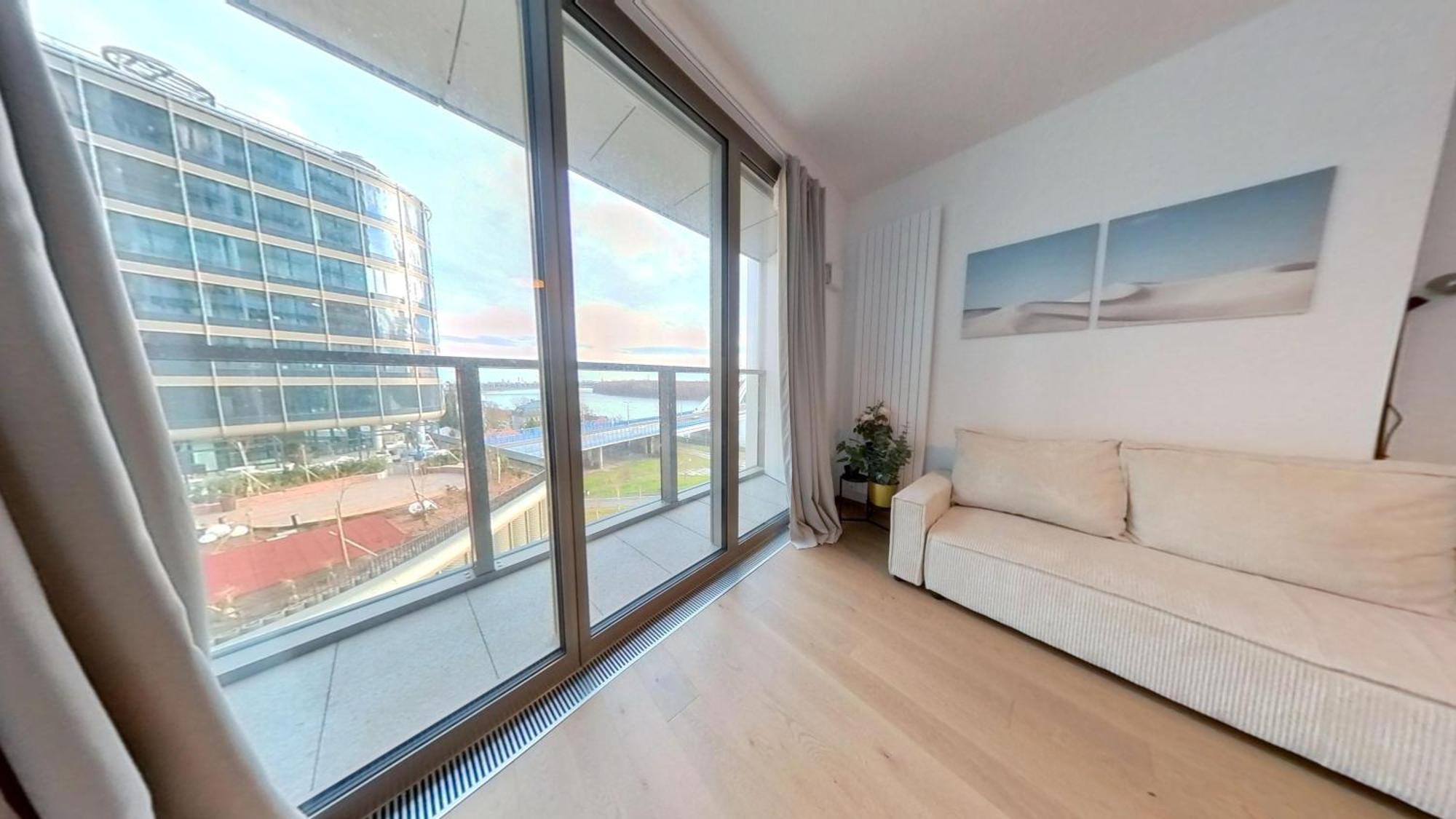 The First Skyscraper In Slovakia Apartment Bratislava Ngoại thất bức ảnh